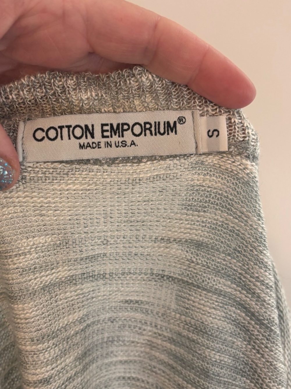 Lightweight Gray Open Front Sweater Small - Picture 5 of 5